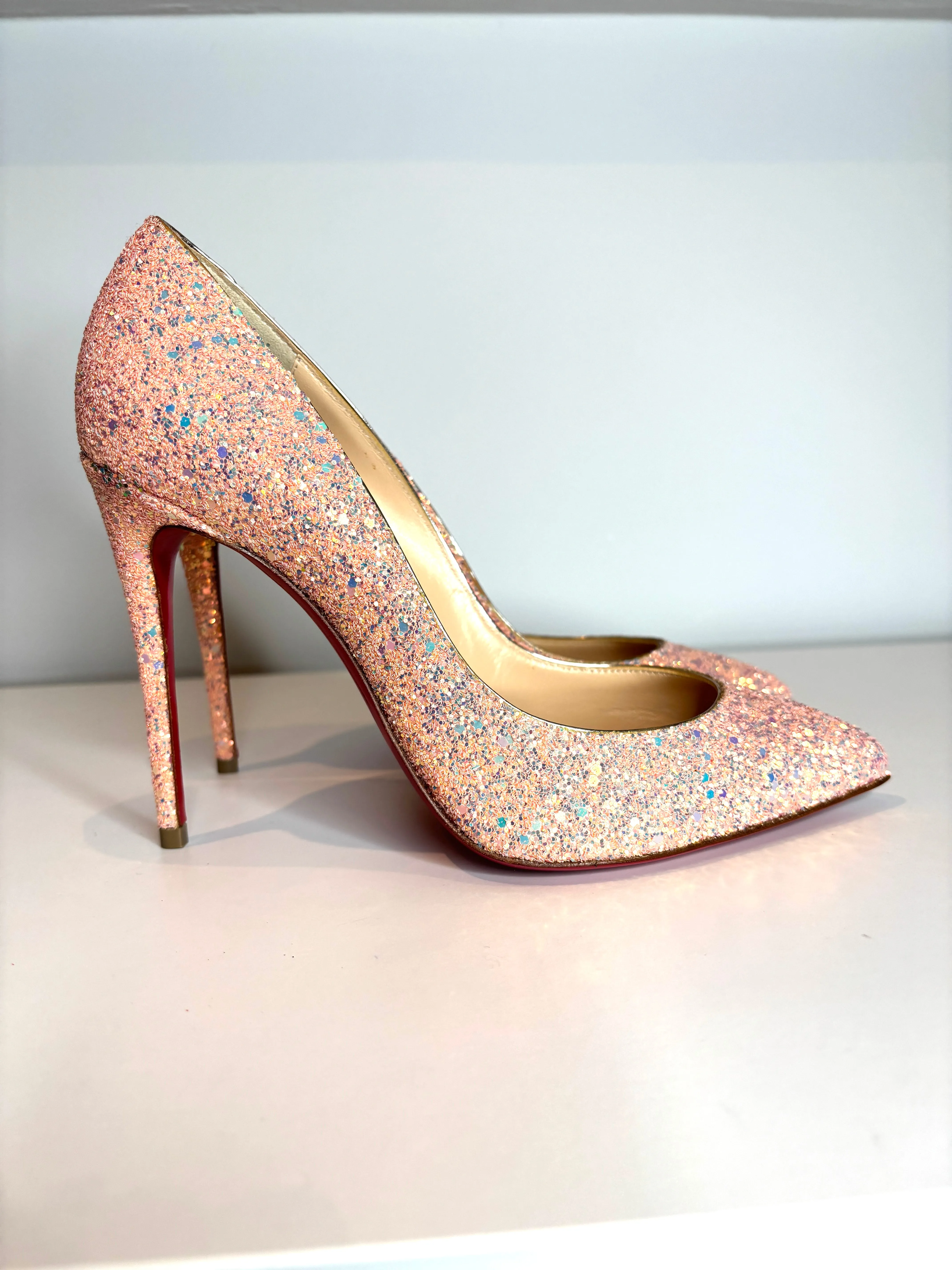 Christian Louboutin Pigalle Follies 100 Dragonfly Pink Glitter Heels 38.5 UK5.5