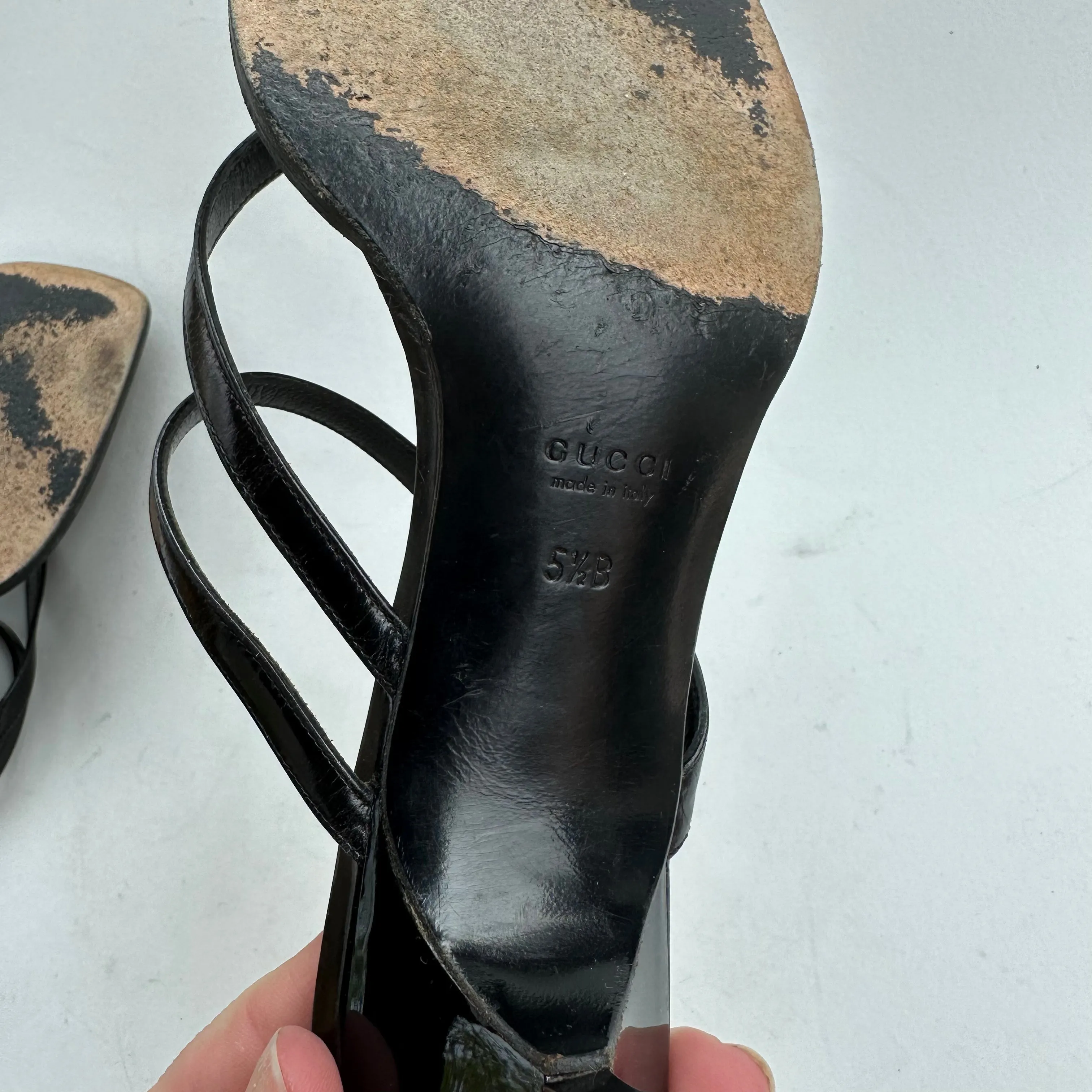 Gucci Black Leather Kitten Heel Slip On Shoe