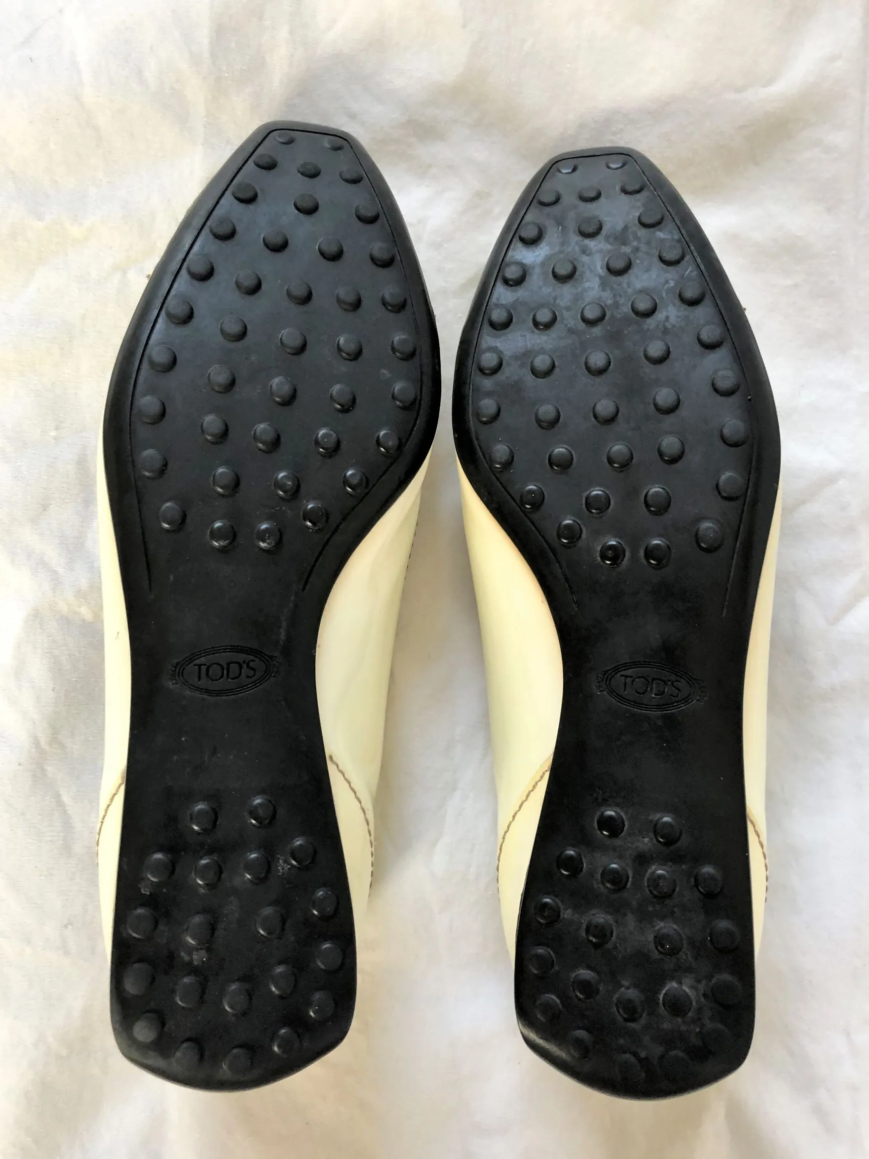 TOD'S Size 5 Ivory Patent Leather Loafers - $500 RETAIL