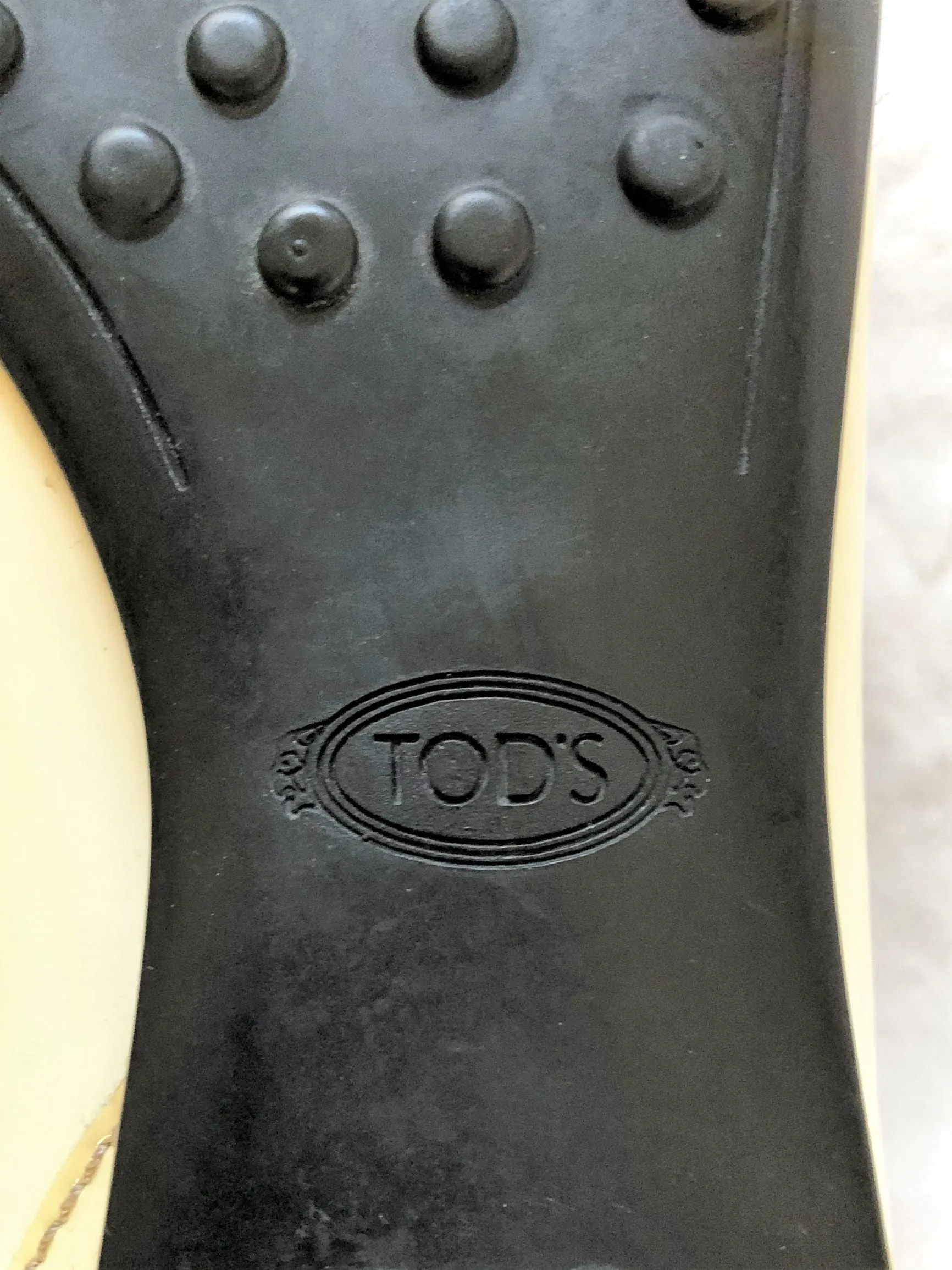 TOD'S Size 5 Ivory Patent Leather Loafers - $500 RETAIL