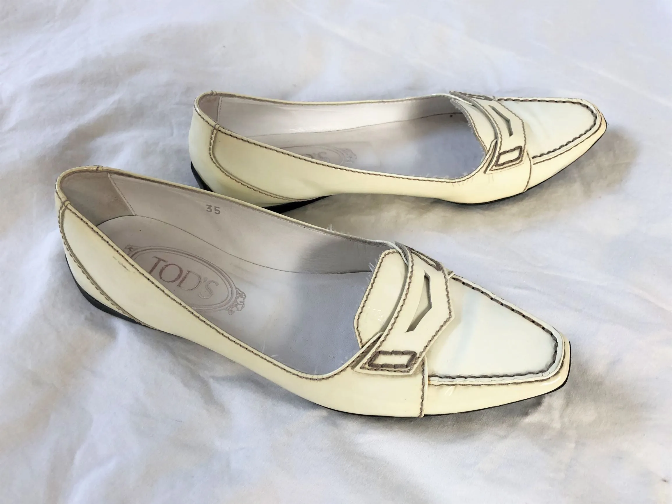 TOD'S Size 5 Ivory Patent Leather Loafers - $500 RETAIL