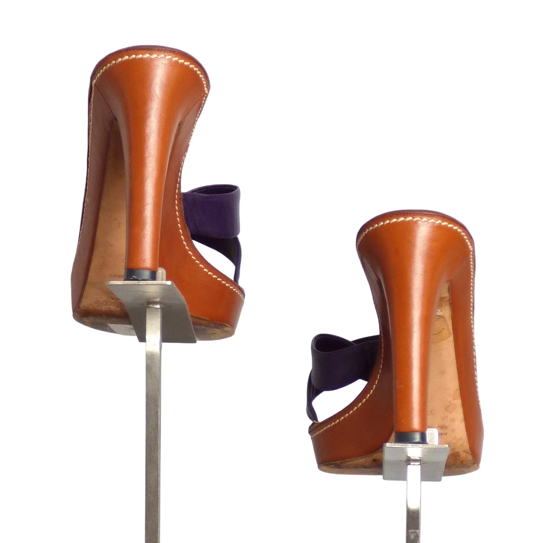 YVES SAINT LAURENT- Leather Platform Sandals, Size 39
